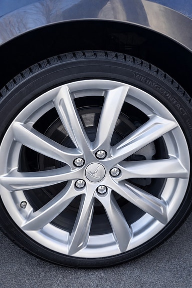 Tesla Model 3 10 of 13