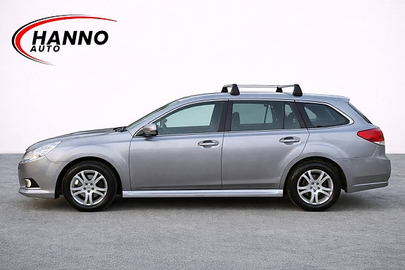 Subaru Legacy 2 of 5
