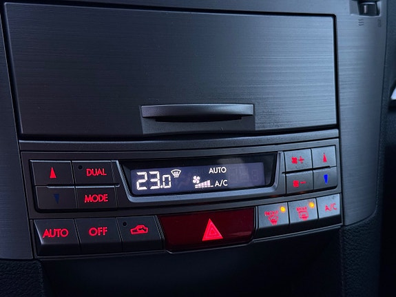 Subaru Legacy 23 of 25