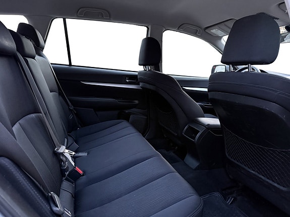 Subaru Legacy 11 of 25