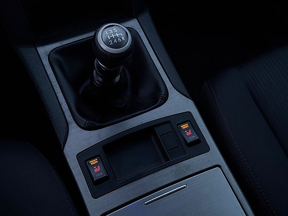 Subaru Legacy 18 of 25