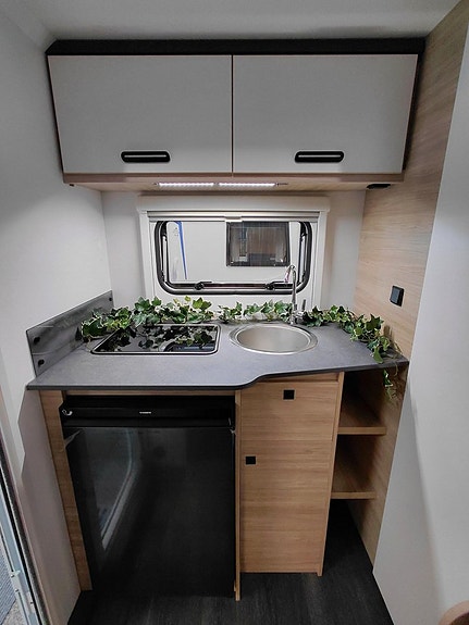 Caravelair Alba 460 Anniversary 6 of 9
