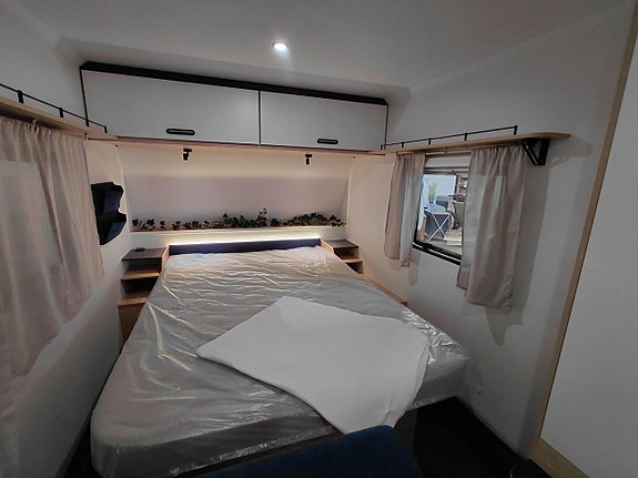 Caravelair Alba 460 Anniversary 8 of 9