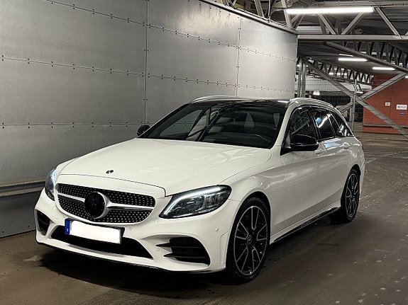 Mercedes-Benz C220 d 2 of 5