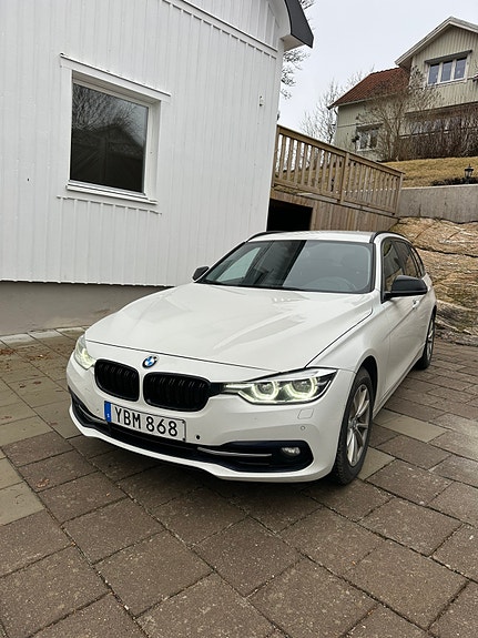 BMW 320d 4 of 5