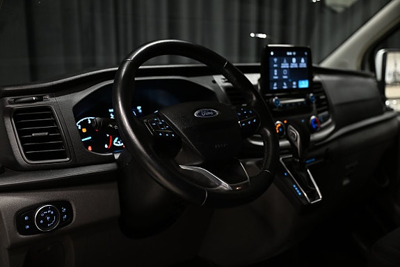 Ford Transit Custom 14 of 25