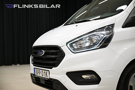 Ford Transit Custom 13 of 25