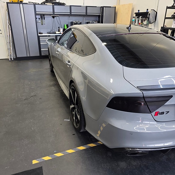Audi RS7 3 of 5