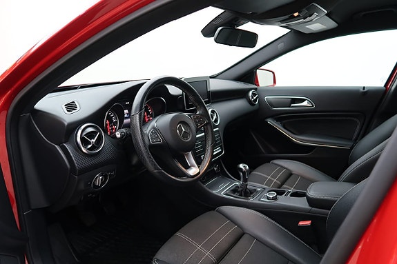 Mercedes-Benz A180 3 of 5