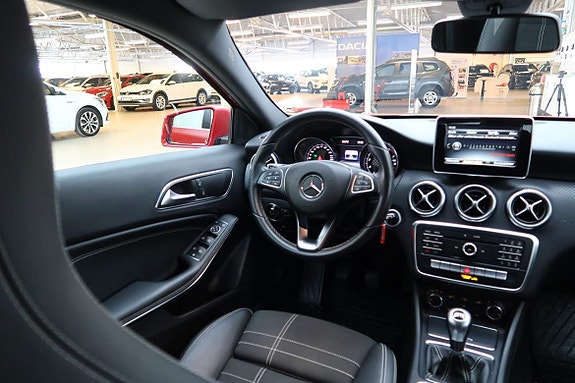 Mercedes-Benz A180 5 of 5