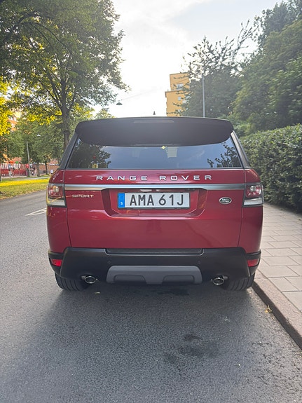 Land Rover Range Rover Sport 3 of 5