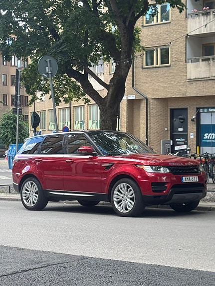 Land Rover Range Rover Sport 5 of 5