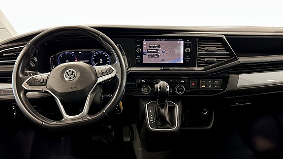 Volkswagen Multivan 4 of 12
