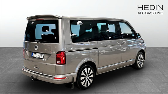 Volkswagen Multivan 2 of 12