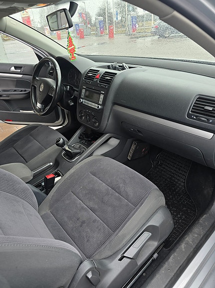 Volkswagen Golf V 7 of 10