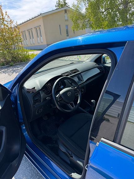 Skoda Fabia 4 of 4