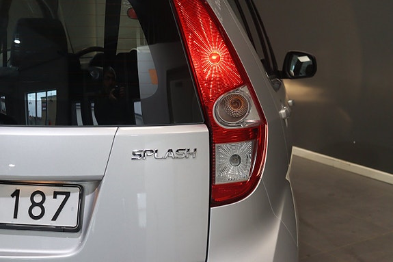 Suzuki Splash 11 of 21