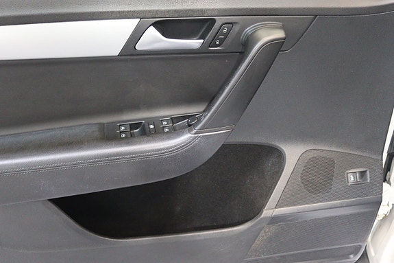 Volkswagen Passat Alltrack 20 of 27