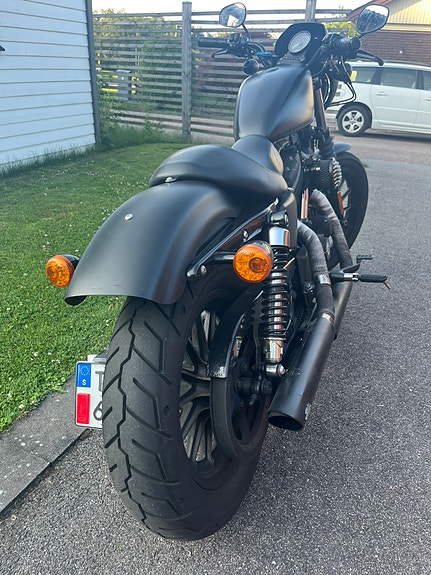Harley-Davidson Iron 883 4 of 4