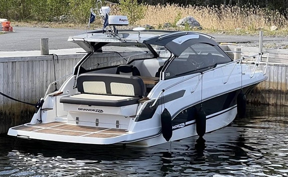 Grandezza 28 OC / Volvo Penta 260HK / 2017 / 7 739 kr/mån 6 of 12