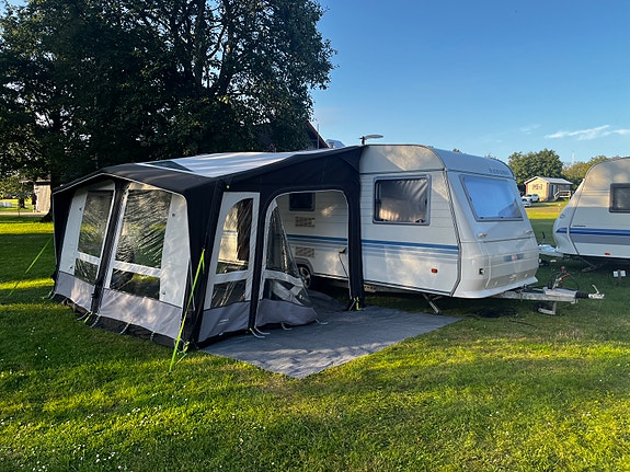 Adria 542PK / Barnkammarvagn / Uthyres 2 of 6