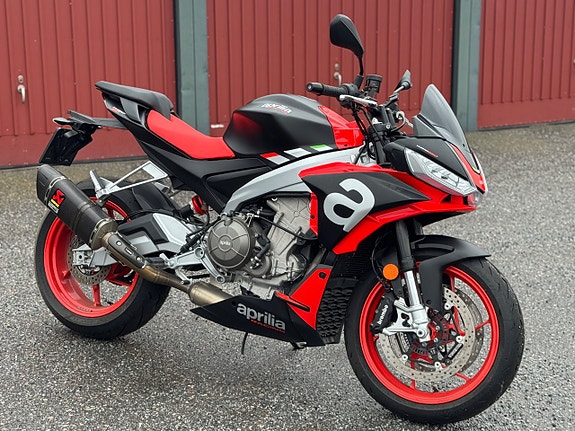 Aprilia Tuono 660 Concept Black # Akrapovic Helsystem - 419 mil -