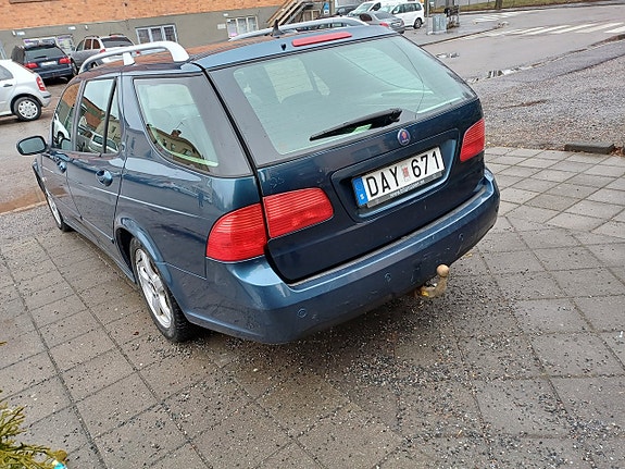 Saab 9-5 3 of 5