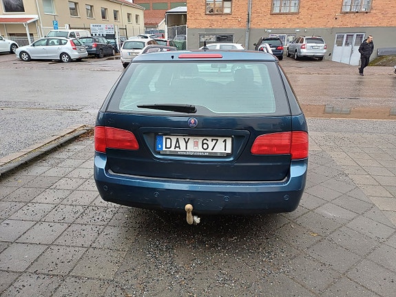 Saab 9-5 4 of 5