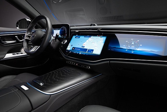 Mercedes-Benz E300 6 of 9