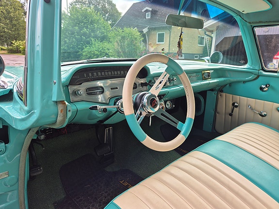 Chevrolet Bel Air 5 of 6