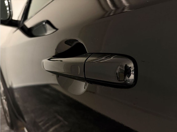 Volvo V60 Cross Country 3 of 5