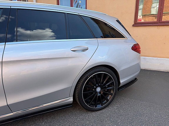 Mercedes-Benz C350 8 of 21