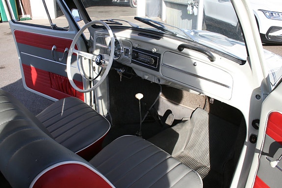 Volkswagen 1300 14 of 22