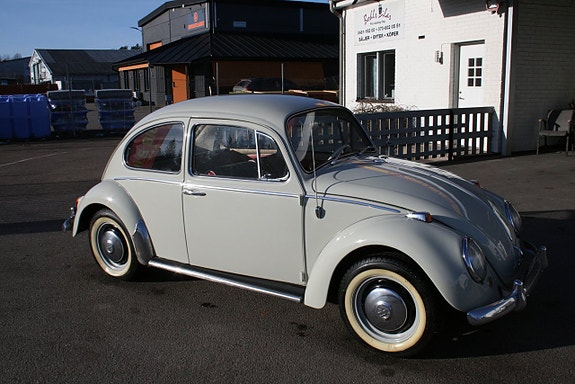 Volkswagen 1300 5 of 22
