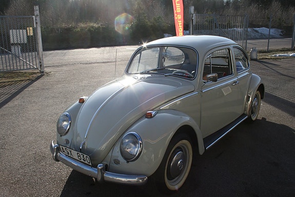 Volkswagen 1300 9 of 22