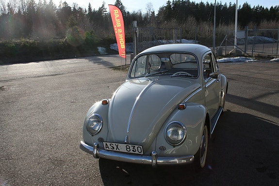 Volkswagen 1300 4 of 22