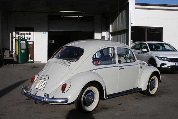 Volkswagen 1300 6 of 22