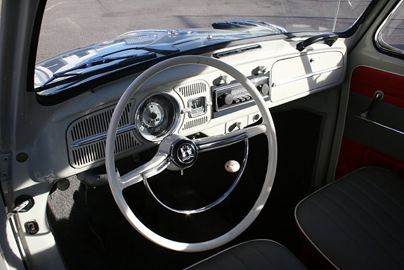 Volkswagen 1300 15 of 22