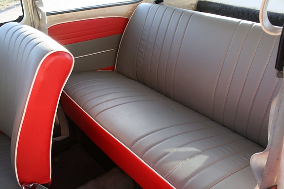 Volkswagen 1300 13 of 22