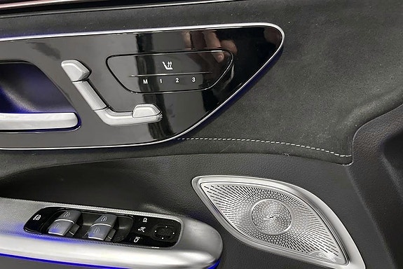 Mercedes-Benz EQE350 13 of 14
