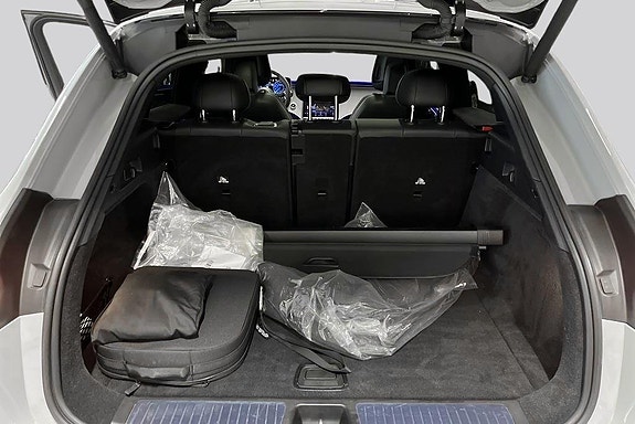 Mercedes-Benz EQE350 14 of 14