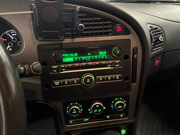 Saab 9-5 18 of 24
