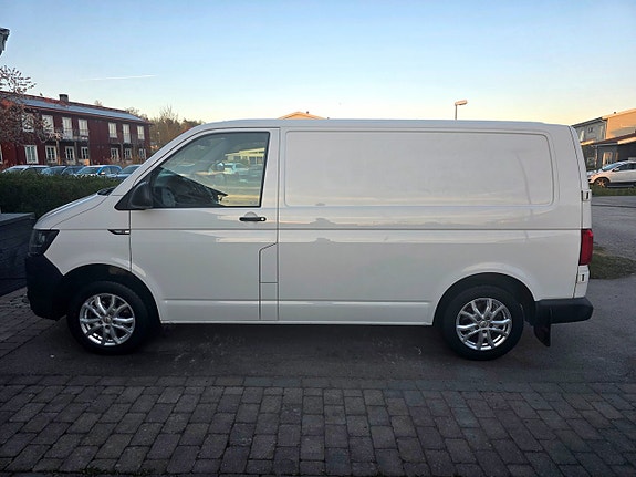 Volkswagen Transporter 2 of 5