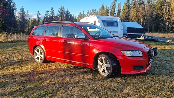 Volvo V50 3 of 5