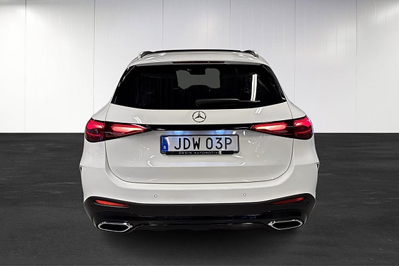 Mercedes-Benz GLC300 de 8 of 22