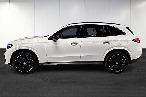 Mercedes-Benz GLC300 de 5 of 5