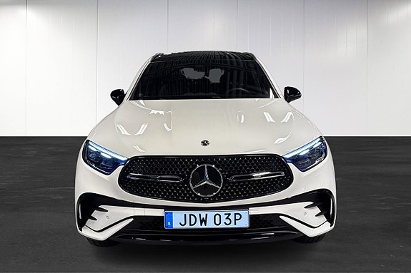 Mercedes-Benz GLC300 de 7 of 22