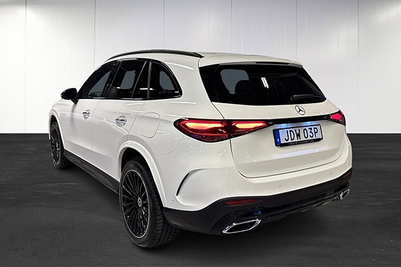 Mercedes-Benz GLC300 de 4 of 5