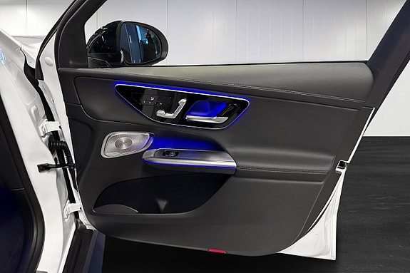 Mercedes-Benz GLC300 de 17 of 22