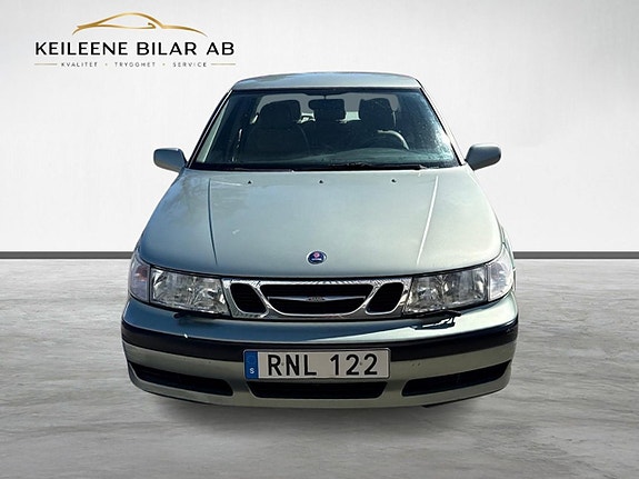 Saab 9-5 4 of 17